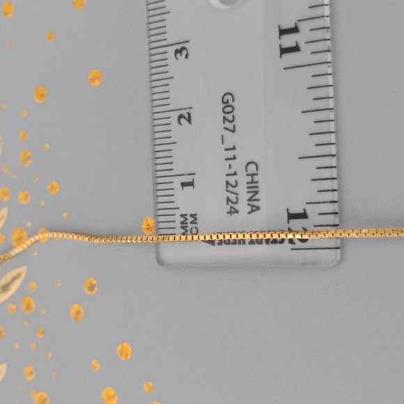 Box Chain 14 K Gold Necklace - Picture 3 of 9